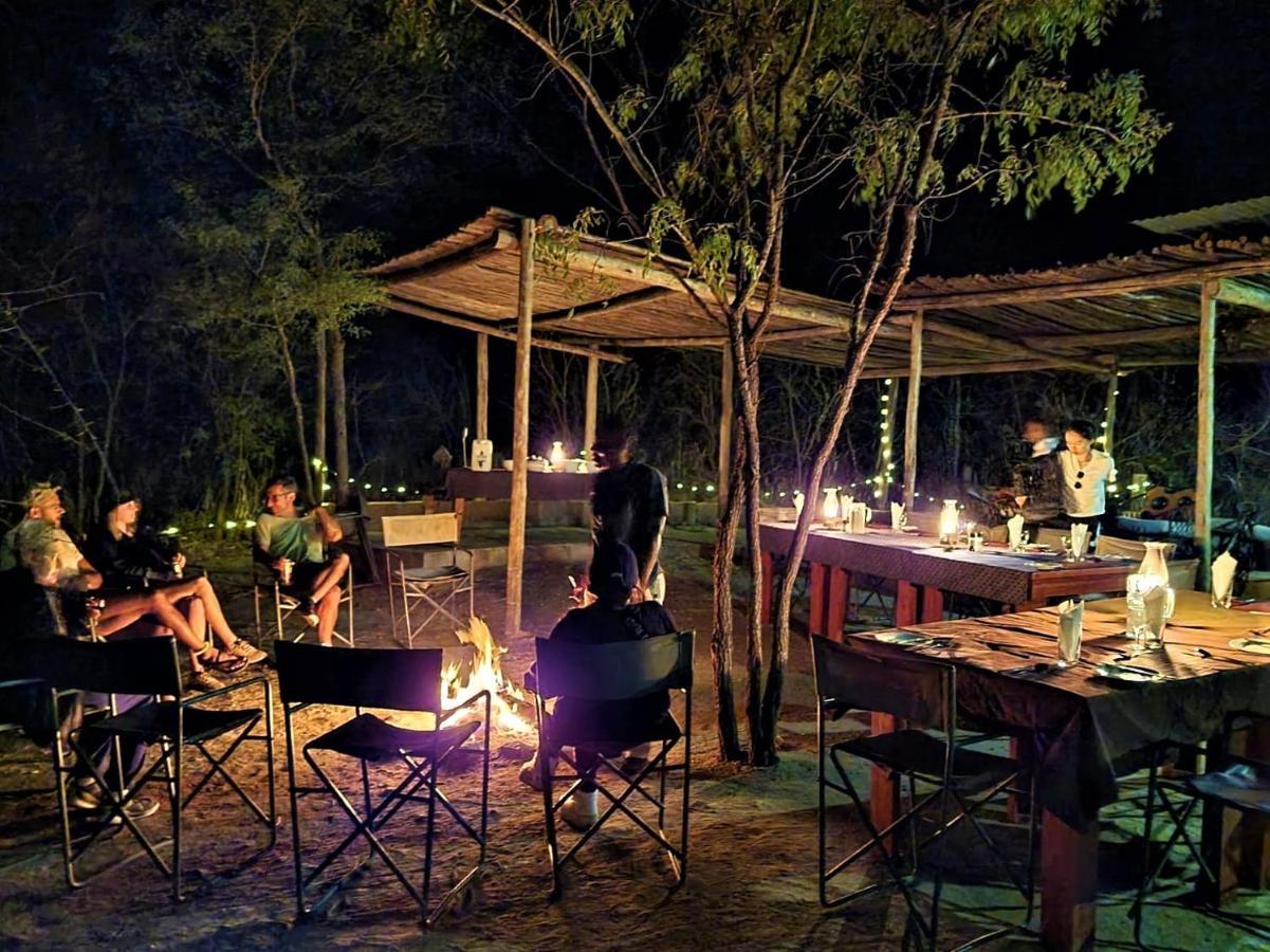 The Wild Olive Tree Camp Hotel Welverdiend  ภายนอก รูปภาพ